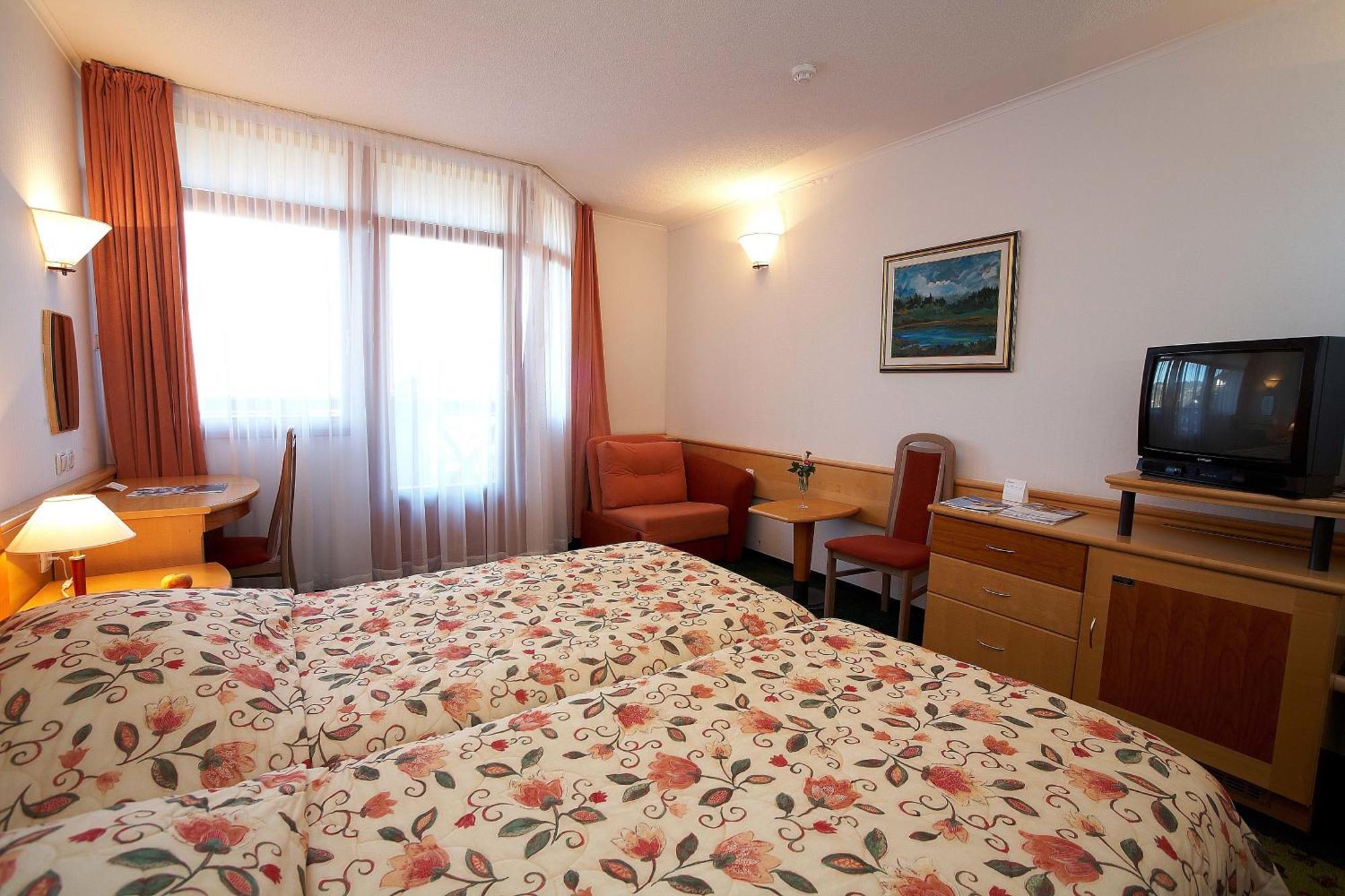 Terme Zrece - Hotel Vital Bilik gambar